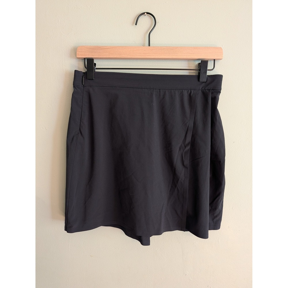 Athleta Soho Skort Black Wrap Front Active Hiking Skirt Shorts 291726 Womens 4